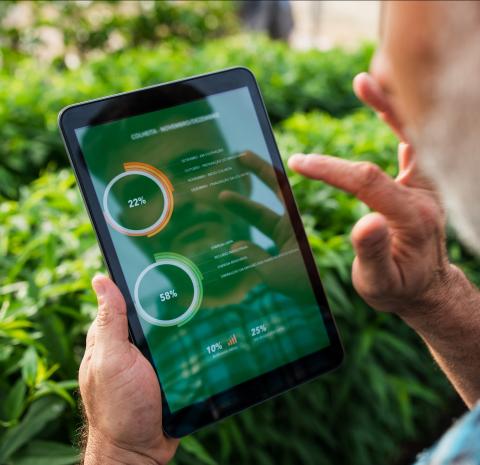 Ipad framför salladsoldning